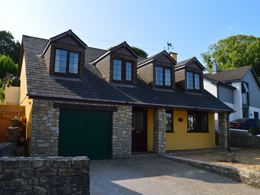 4 bed detached house for sale in Boverton, Llantwit Major CF61, £