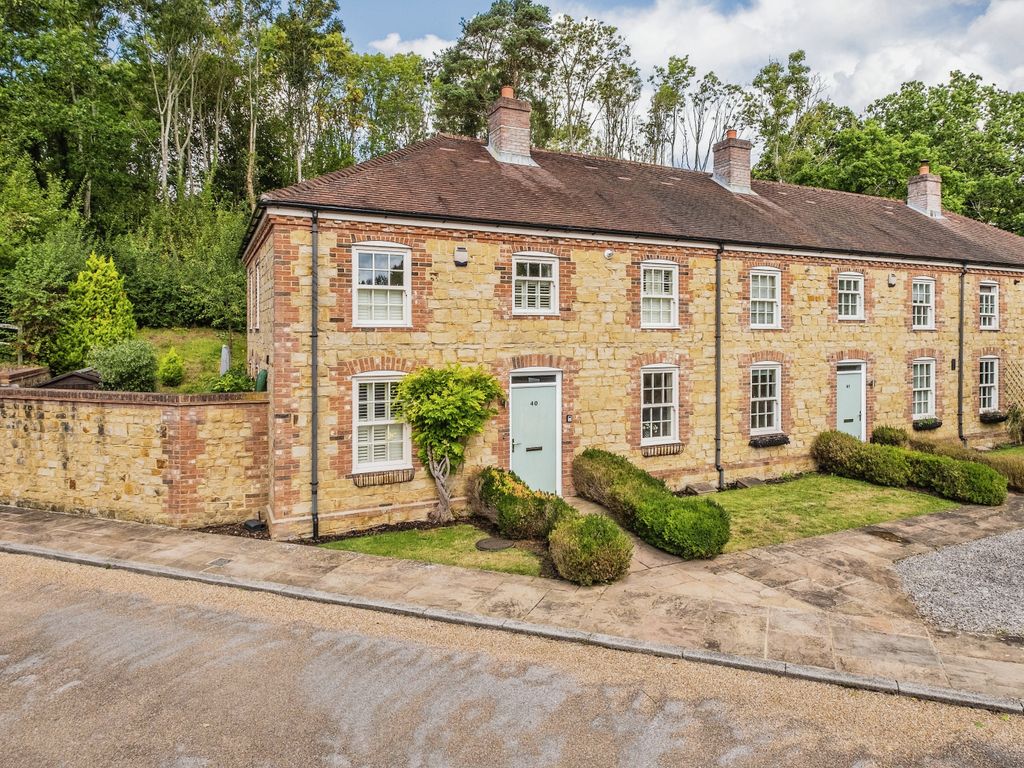 2 bed end terrace house for sale in Dodsley Lane, Easebourne, Midhurst