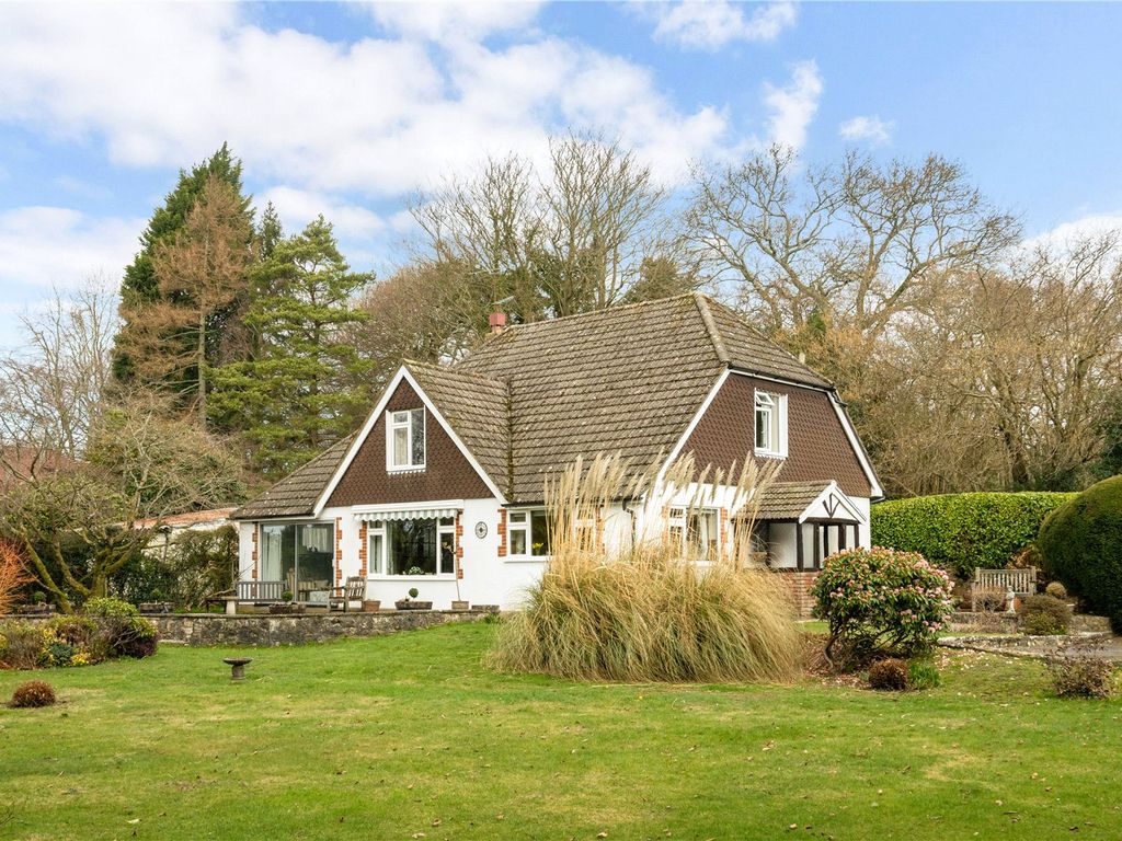 4 bed detached house to rent in High Pitfold, Hindhead GU26 Zoopla