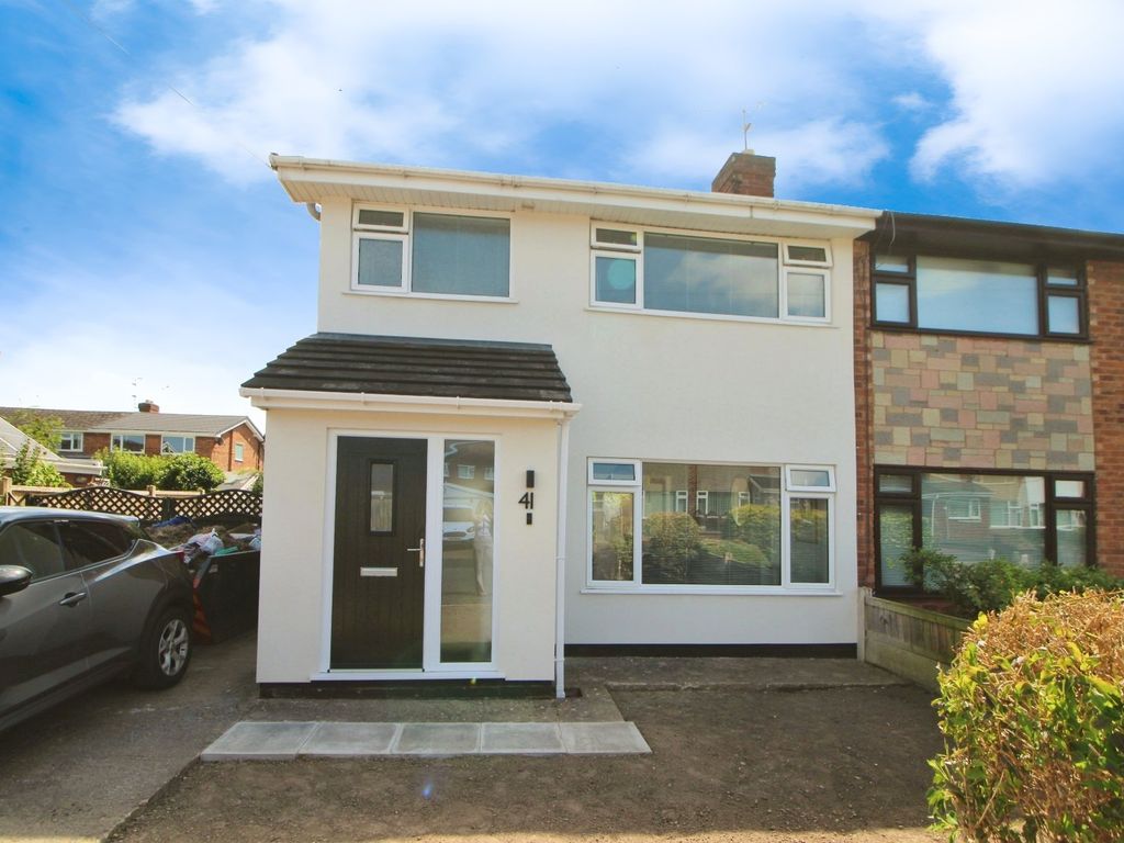 3 bed semidetached house for sale in Carlton Avenue, Saltney, Chester