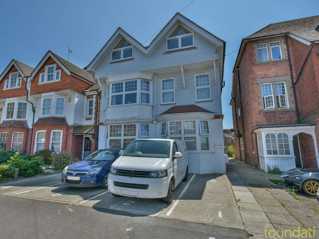 1 bed flat for sale in Buckhurst Road, BexhillOnSea TN40 Zoopla