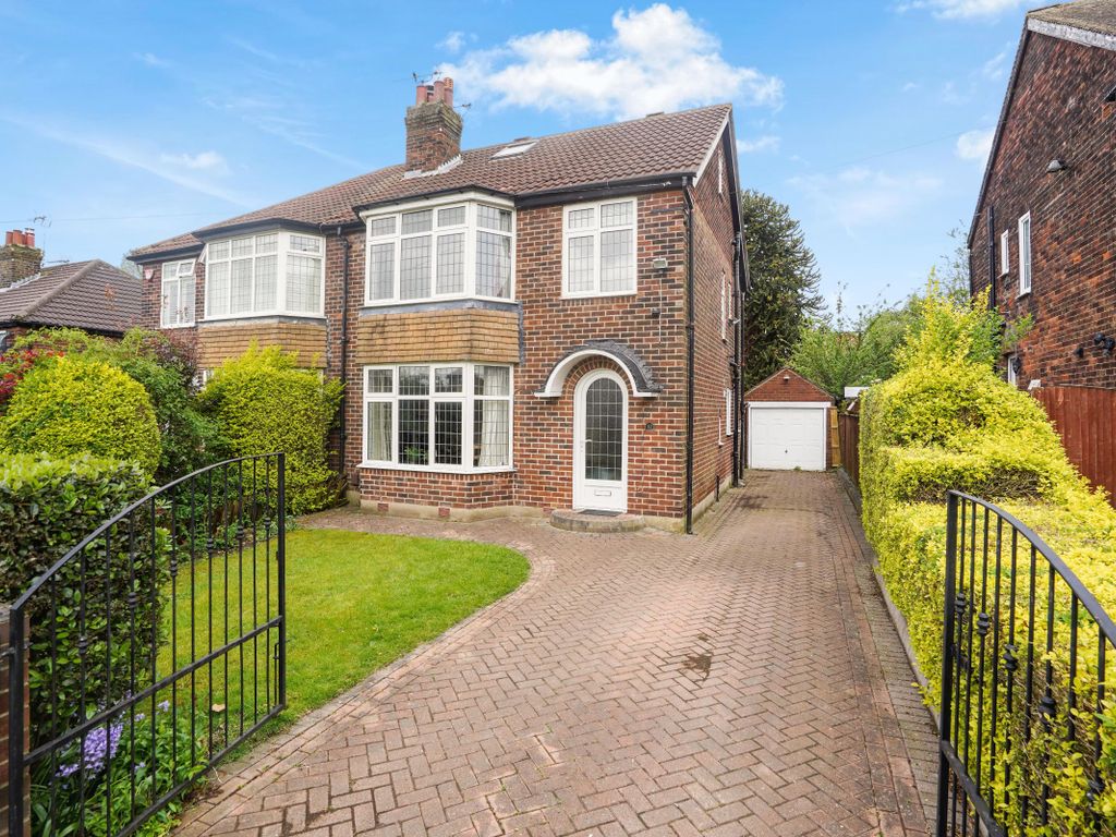 4 bed semidetached house for sale in Carr Manor View, Moortown LS17, £