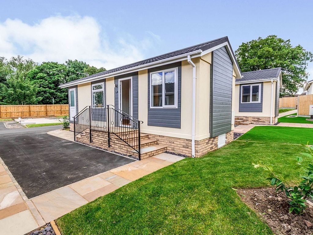 1 bed bungalow to rent in Featherstone Park New Road, Featherstone