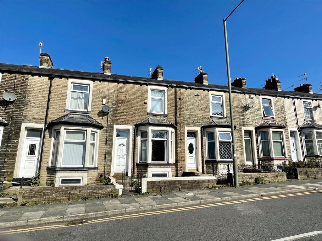 3 bed terraced house for sale in Brunshaw Road, Burnley, Lancashire