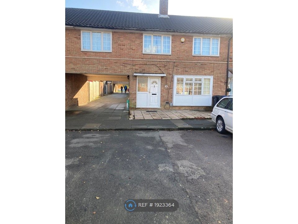 Room to rent in The Hides, Harlow CM20, £450 pcm Zoopla