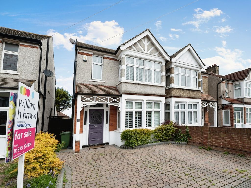 3 bed semidetached house for sale in College Avenue, Grays RM17 Zoopla