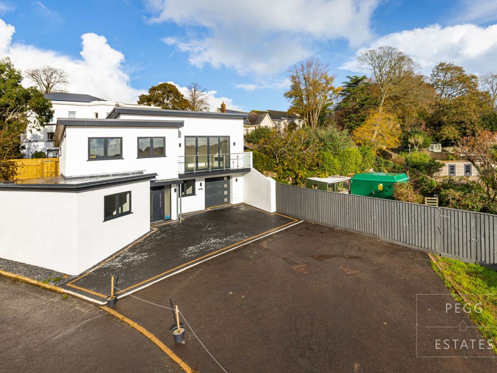 4 bed detached house for sale in Henbury Close, Torquay TQ1, £580,000 Zoopla