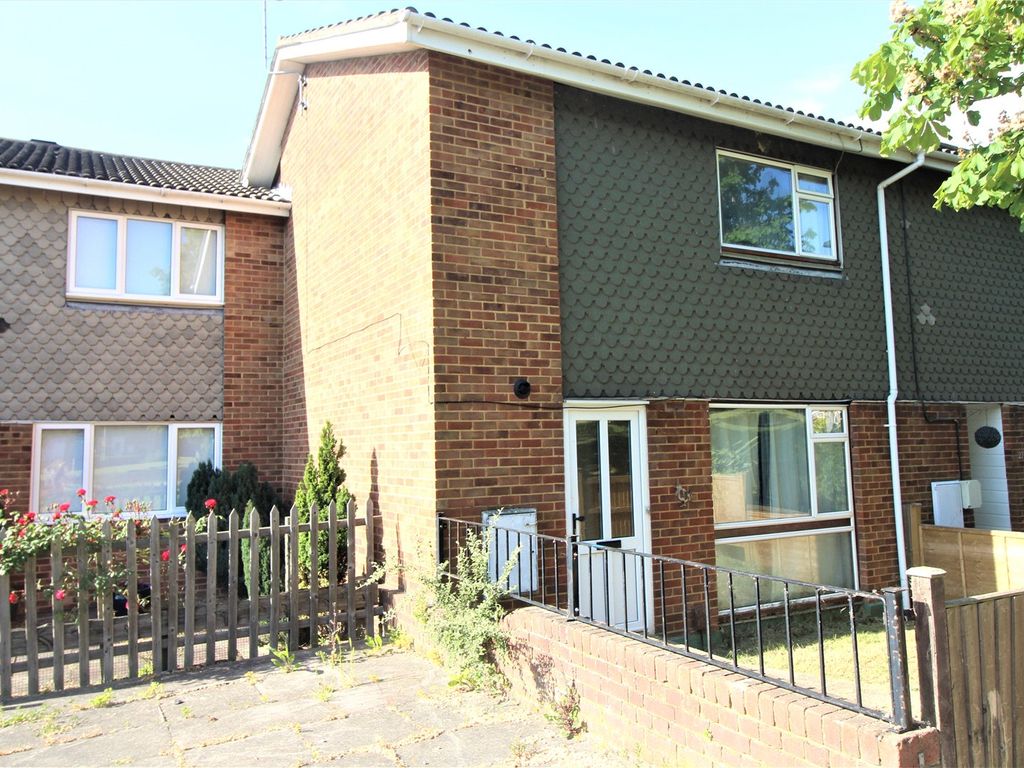 2 bed terraced house to rent in Doria Drive, Gravesend, Kent DA12 Zoopla