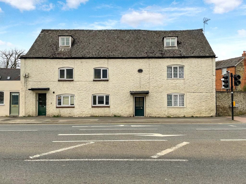1 bed flat for sale in Swindon Street, Highworth, Wiltshire SN6 Zoopla
