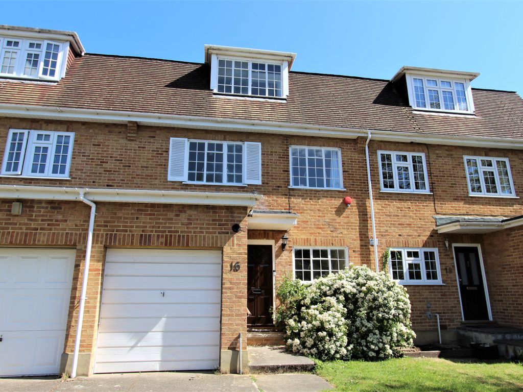 4 bed terraced house to rent in Private Road, Enfield EN1 Zoopla
