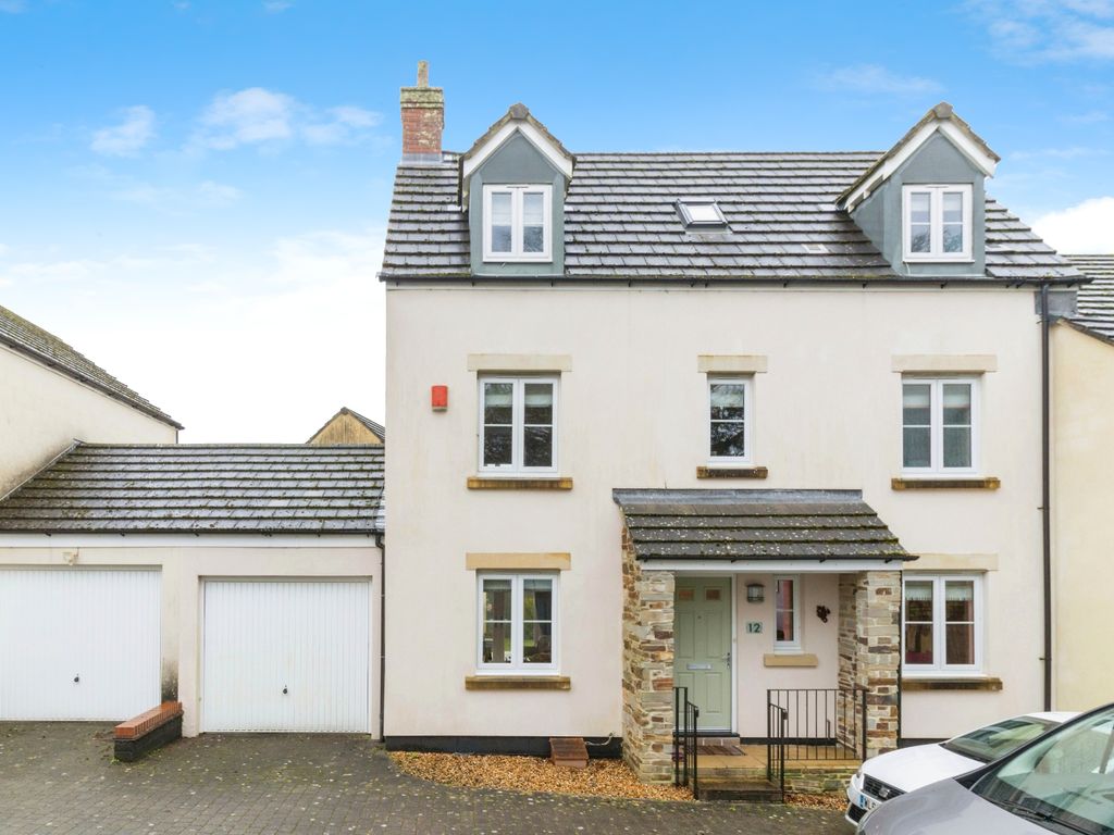 4 bed semidetached house for sale in Dipper Drive, Whitchurch