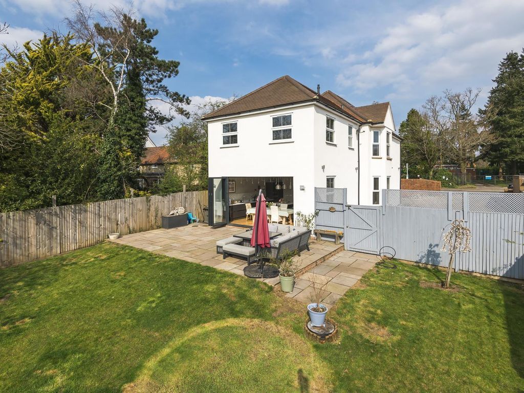 5 bed detached house for sale in Frensham Road, Farnham GU9 Zoopla