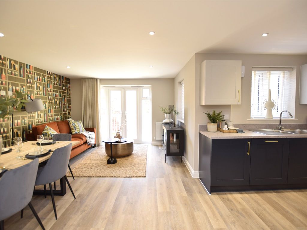 New home, 4 bed detached house for sale in 31 Farrier Street, Blunsdon