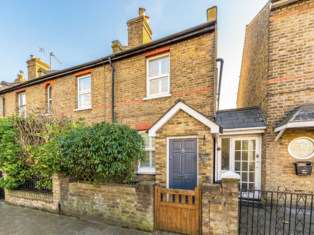 3 bed property for sale in Staines Road, Twickenham TW2, £675,000 Zoopla