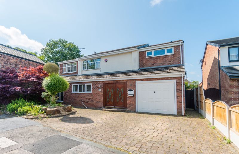 4 bed detached house for sale in Holt Coppice, Aughton, Ormskirk L39