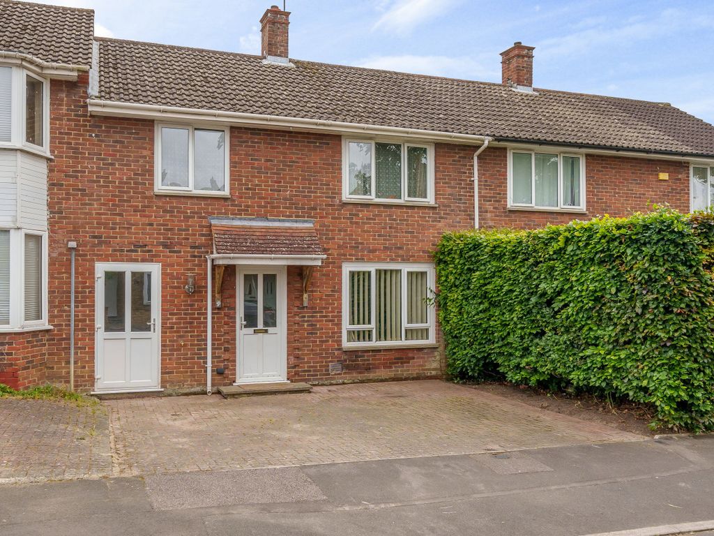 3 bed terraced house for sale in Haversham Drive, Bracknell, Berkshire