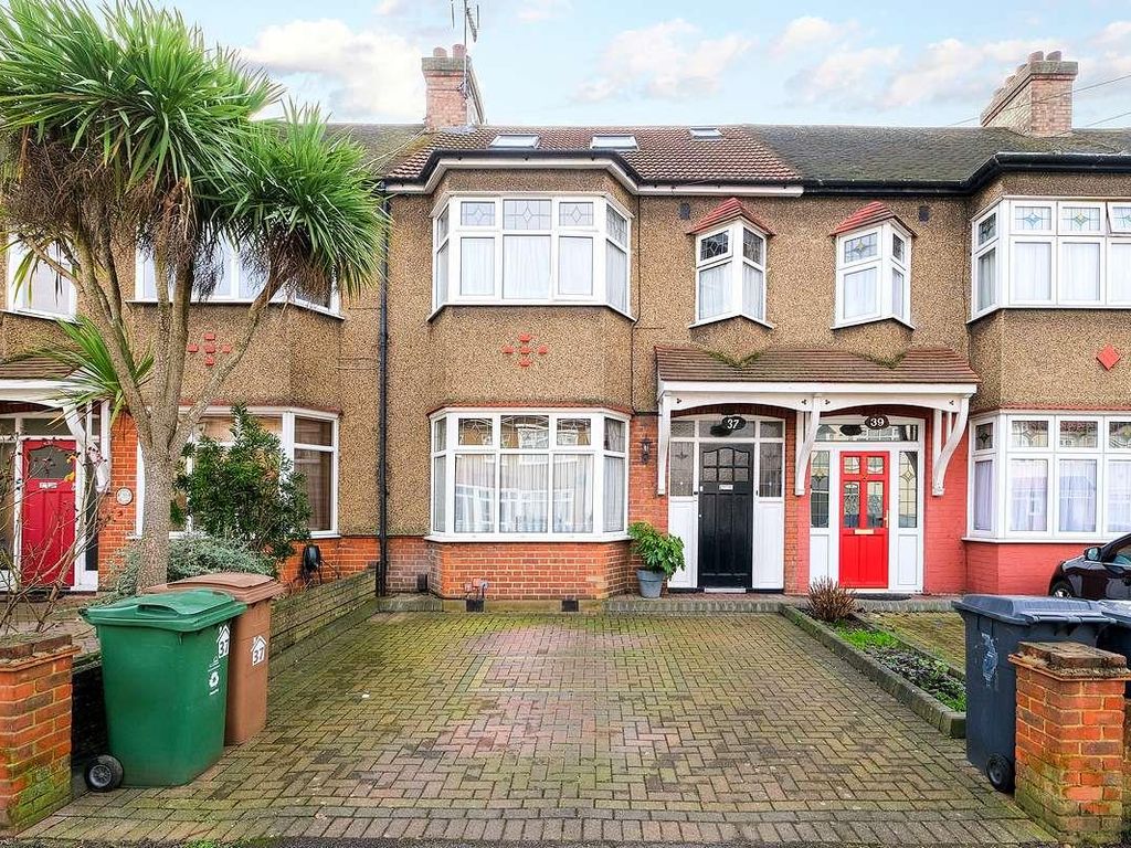 4 bed terraced house for sale in Brook Crescent, London E4 Zoopla