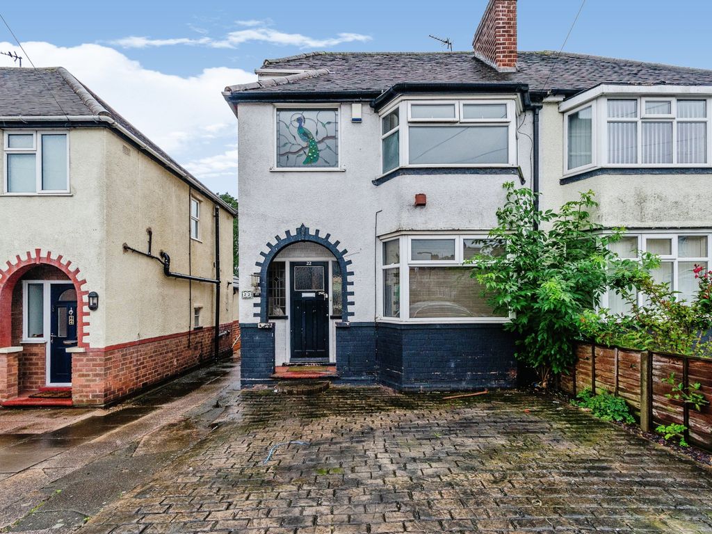 3 bed semidetached house for sale in Oaktree Road, Wednesbury WS10, £