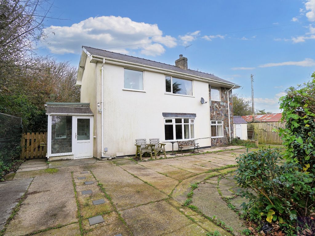 3 bed detached house for sale in Dinas, Pwllheli LL53, £495,000 Zoopla