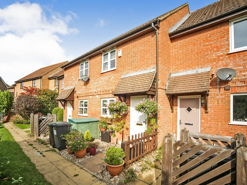 2 bed terraced house for sale in Garden Way, Kings Hill, West Malling