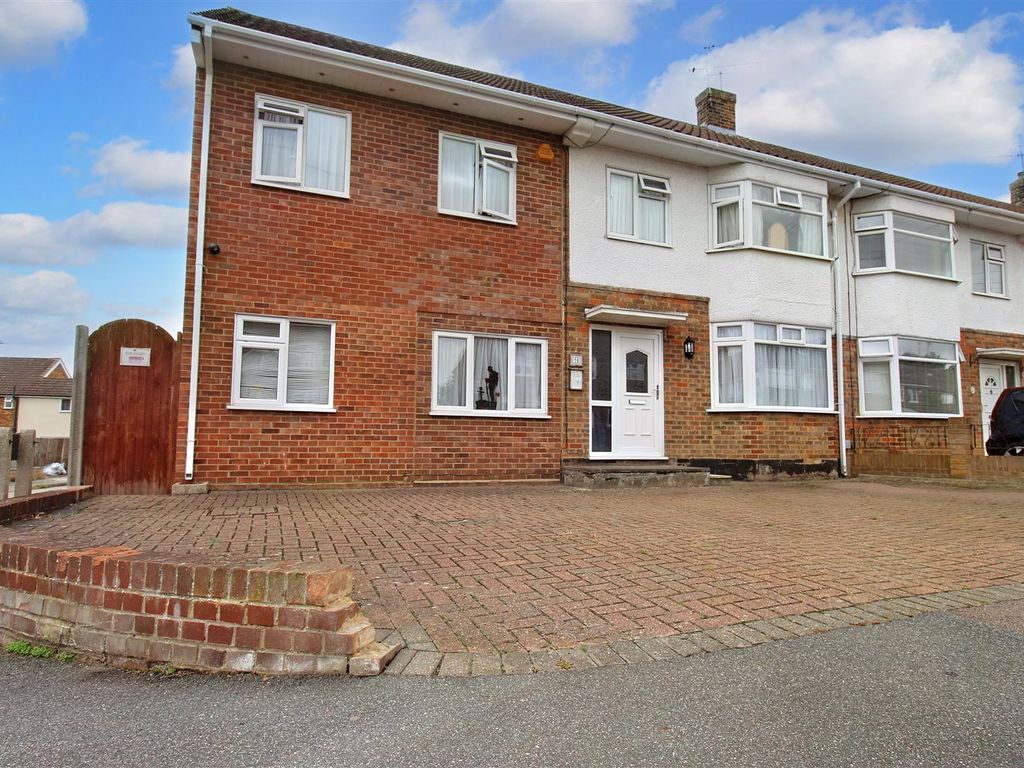 St. Anthonys Drive, Chelmsford CM2  