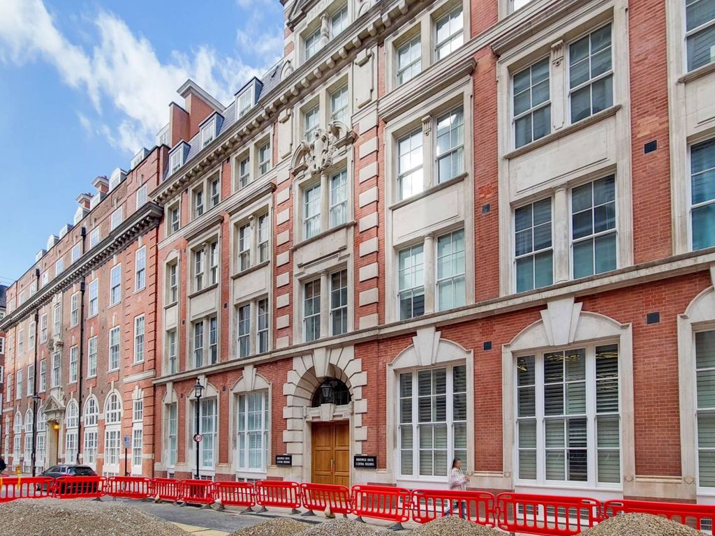 3 bed flat to rent in Matthew Parker Street, Westminster, London SW1H