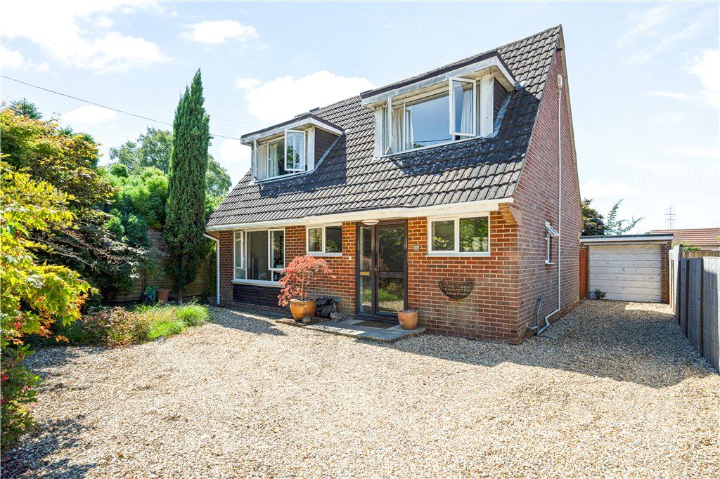 3 bed detached house for sale in Rownhams Lane, North Baddesley, Southampton, Hampshire SO52