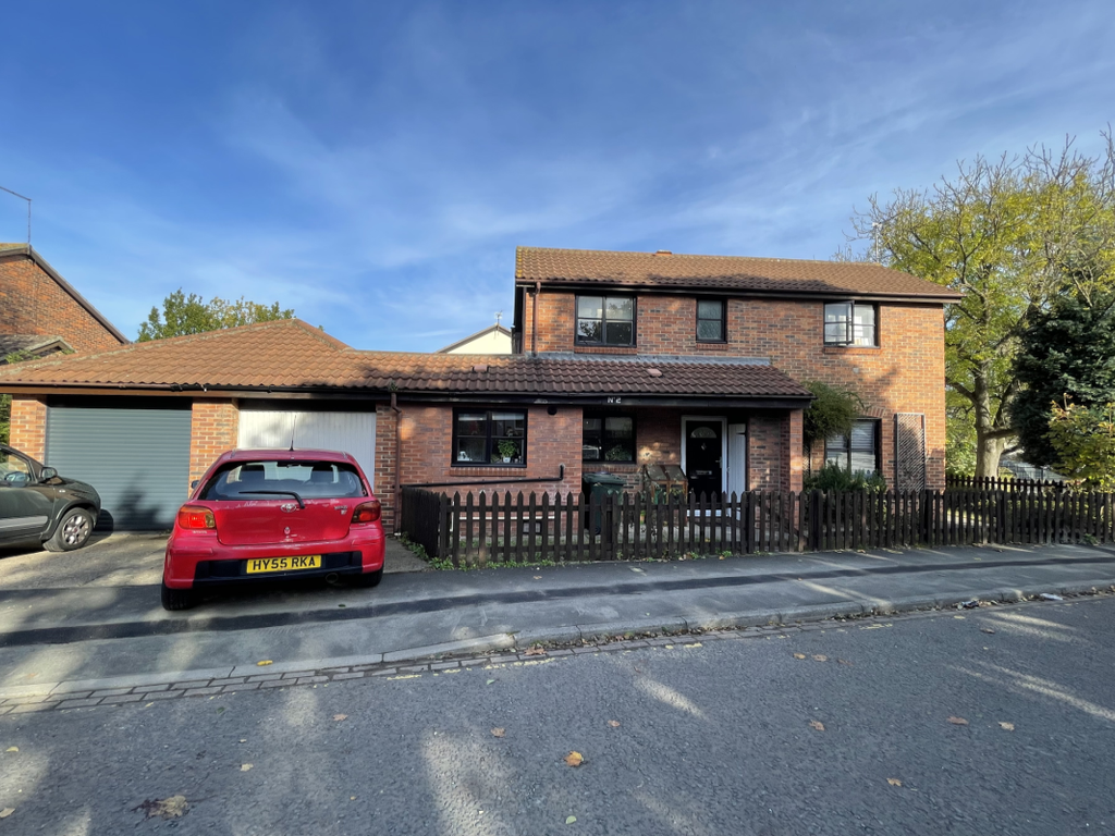 2 bed terraced house to rent in Dunns Terrace, Spital Tongues