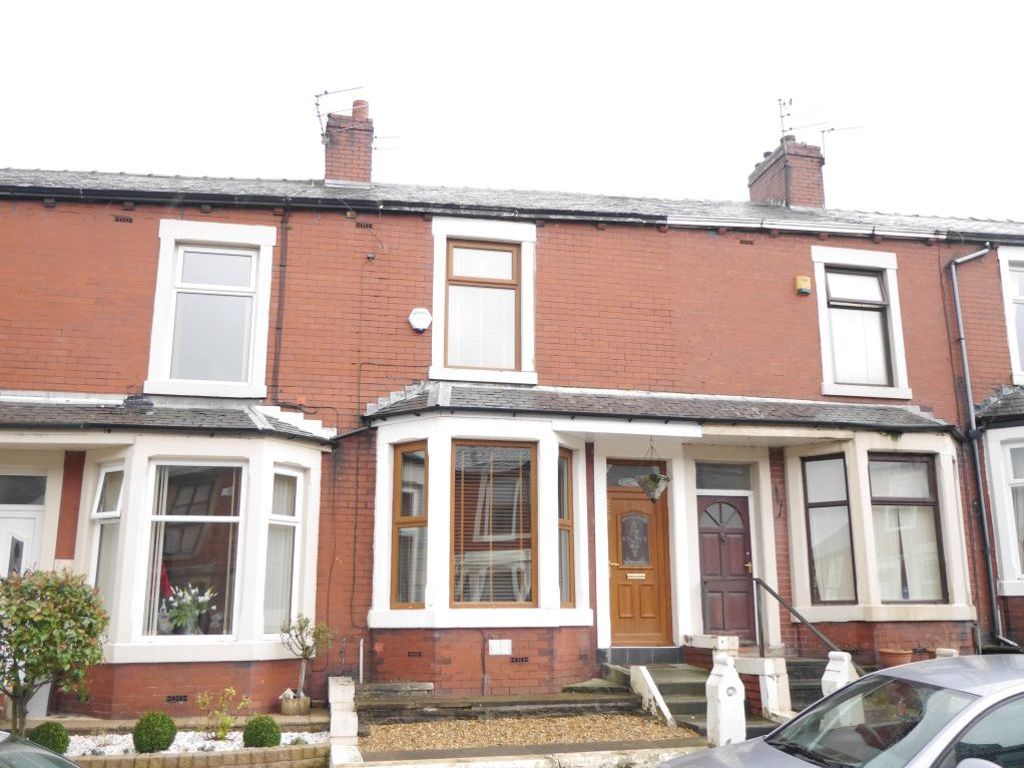 3 bed terraced house to rent in Dill Hall Lane, Church, Accrington BB5