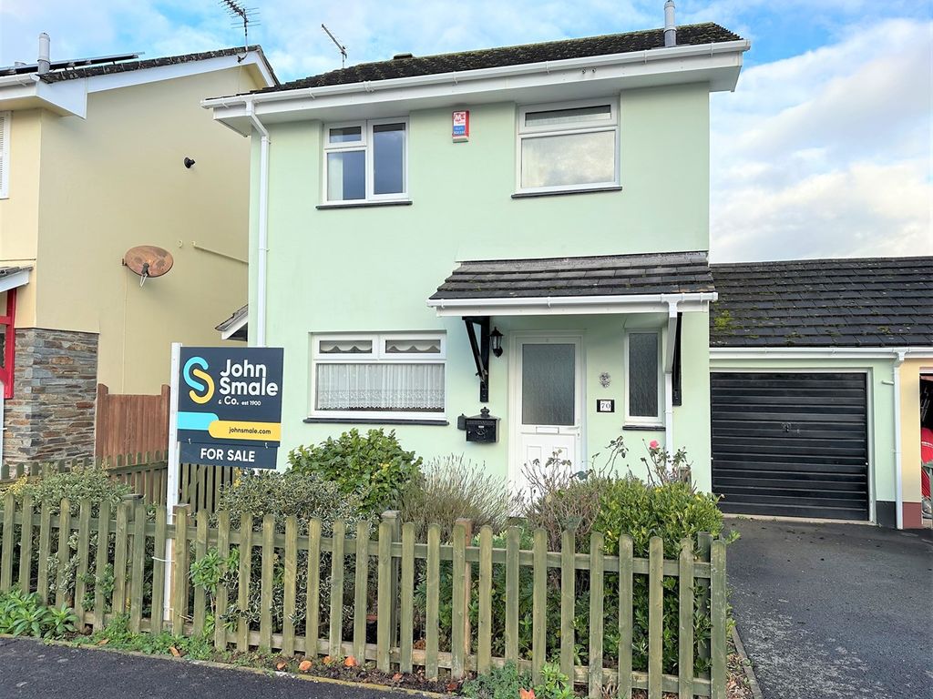 2 bed linkdetached house for sale in Beards Road, Fremington
