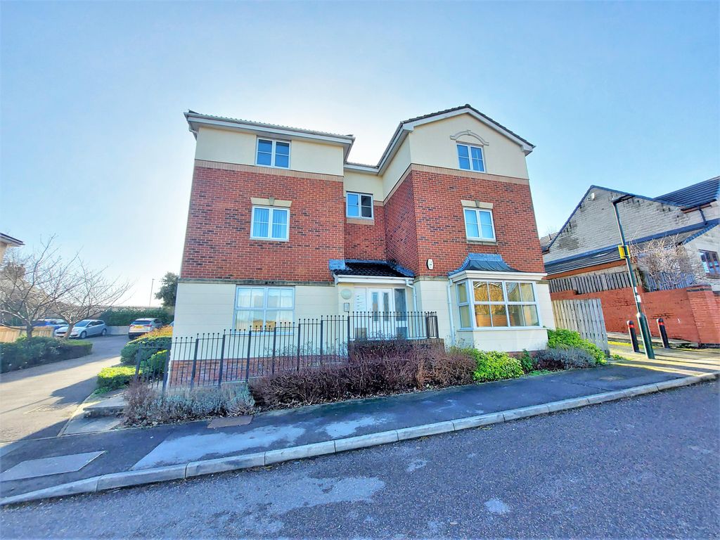1 bed flat for sale in Ironstone Crescent, Chapeltown, Sheffield S35