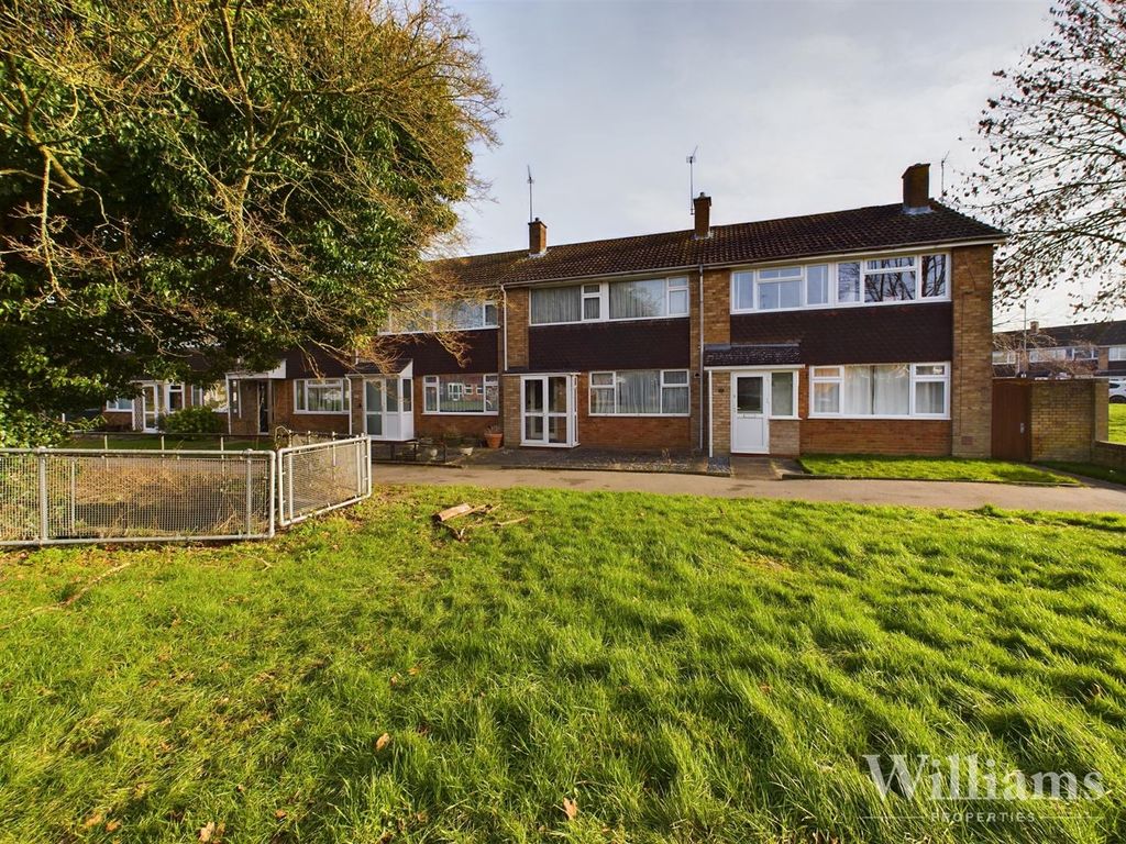 3 bed terraced house for sale in Chadwell Path, Bedgrove, Aylesbury
