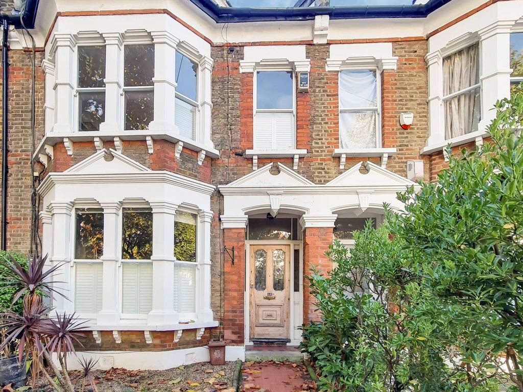 2 bed flat to rent in Elmwood Road, Herne Hill, London SE24 Zoopla