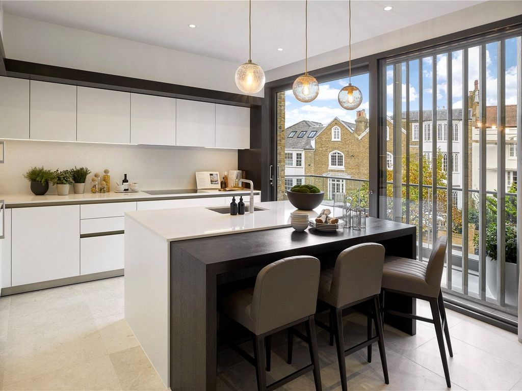 80 Holland Park, London W11