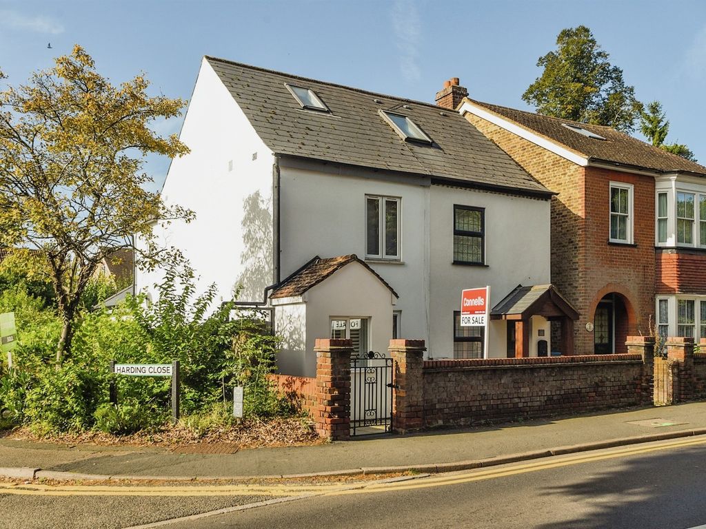 2 bed semidetached house for sale in Horseshoe Lane, Garston, Watford