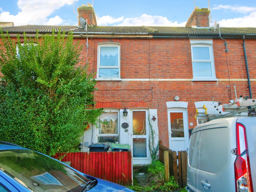 3 bed terraced house for sale in Nelson Avenue, Tonbridge TN9, £250,000