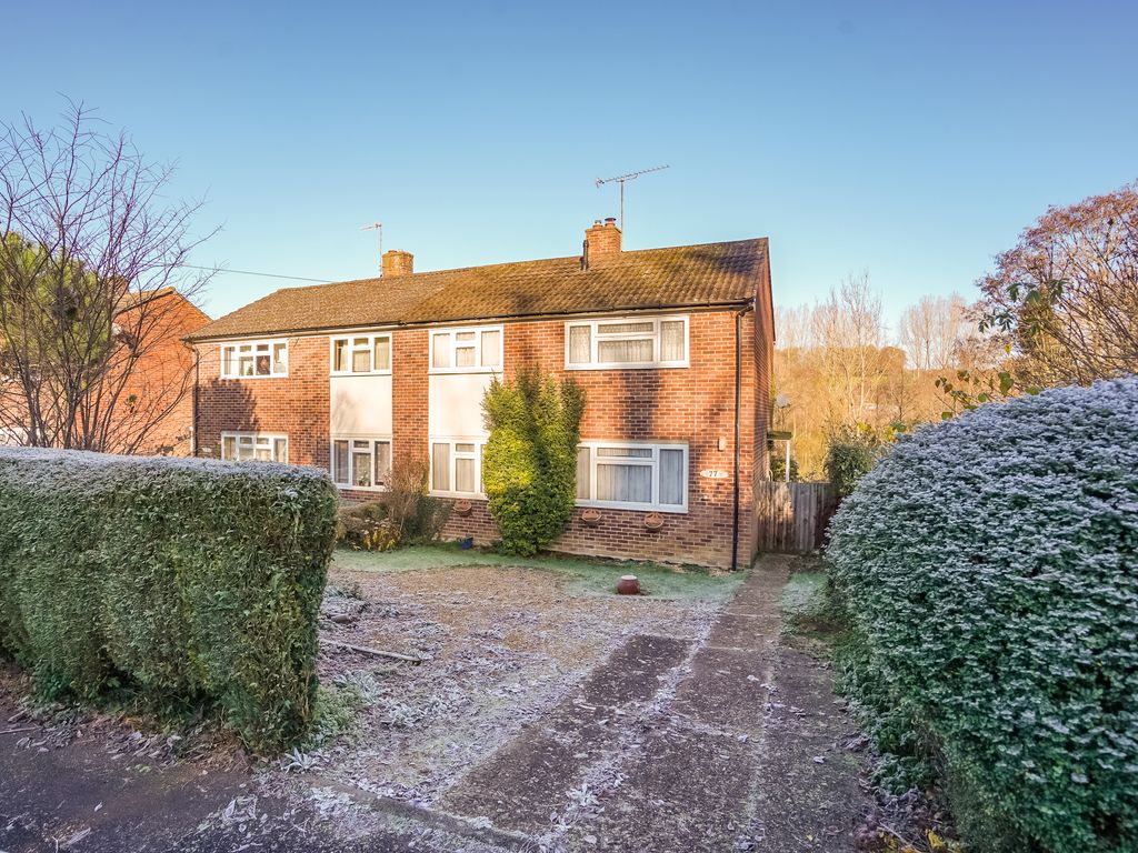 3 bed semidetached house for sale in Cresswell Road, Chesham