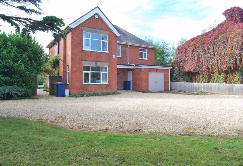 5 bed detached house for sale in Sandhurst Lane, Sandhurst, Gloucester