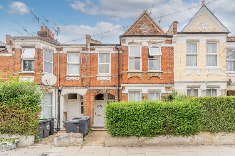 2 bed flat for sale in Lyndhurst Road, London N22 Zoopla