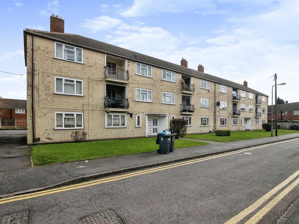3 bed flat for sale in Churchfield Avenue, Tipton DY4, £60,000 Zoopla