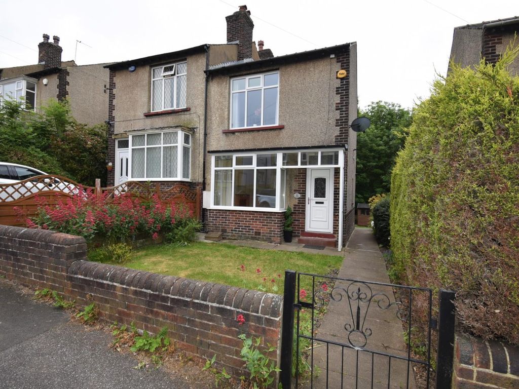 2 bed property to rent in Heatherfield Crescent, Marsh, Huddersfield