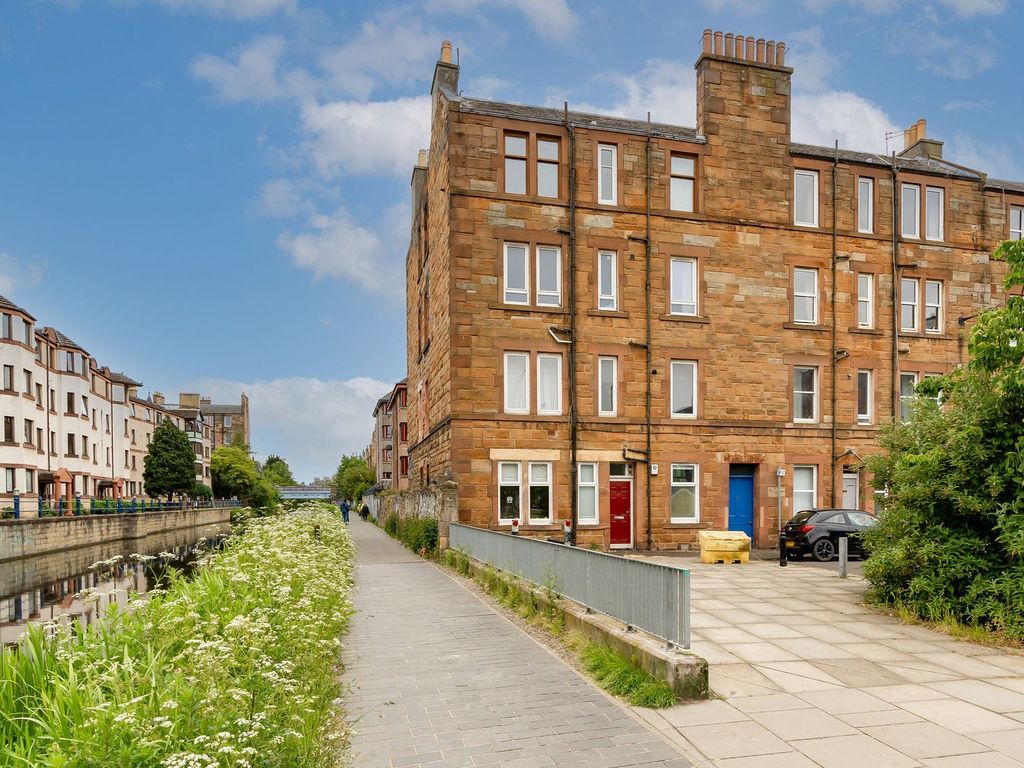 2 bed flat for sale in 39/1 Gibson Terrace, Fountainbridge, Edinburgh