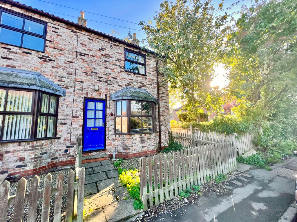 2 bed end terrace house to rent in East Street, Leven HU17 Zoopla