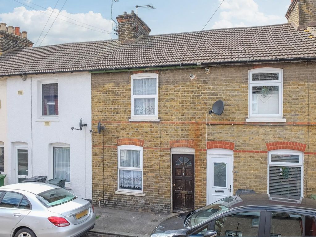 2 bed terraced house for sale in Sun Road, DA10 Zoopla