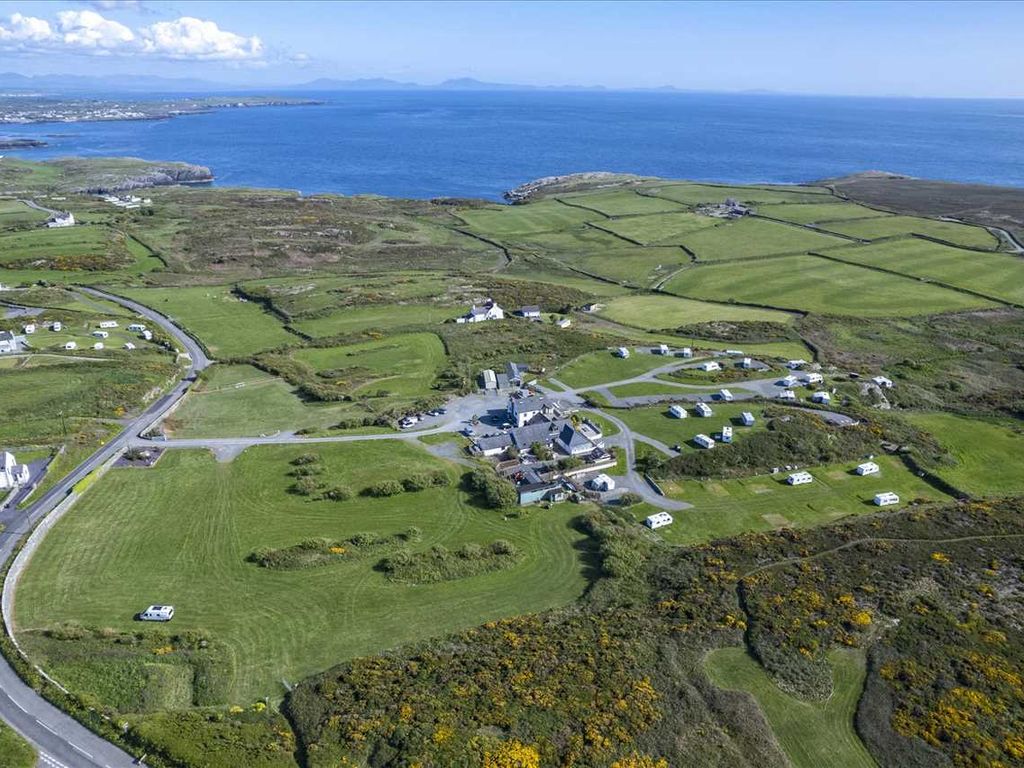 12 bed detached house for sale in Blackthorn Farm, Ddraenan Ddu