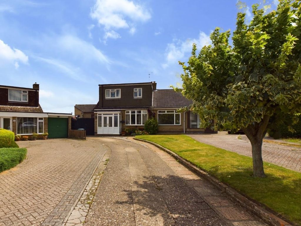 3 bed semidetached house for sale in Parade Bank, Moulton, Northampton