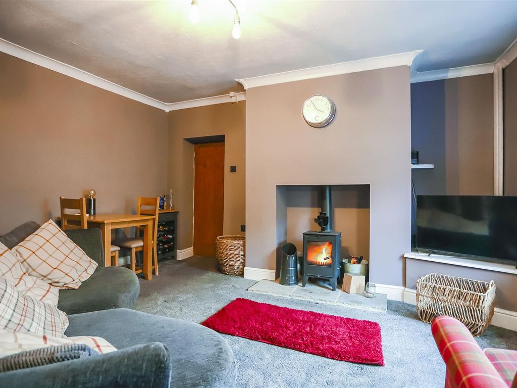 2 bed end terrace house for sale in Hope Street, Worsthorne, Burnley