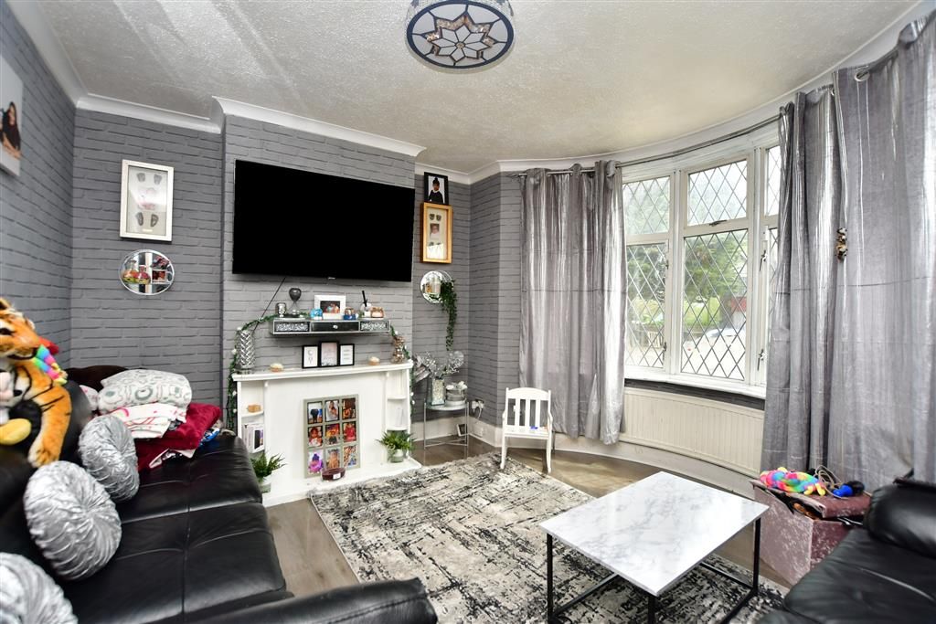Twydall Lane, Twydall, Gillingham, Kent ME8  