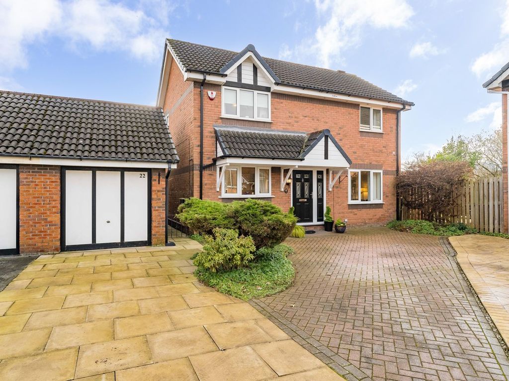 3 bed detached house for sale in Gardens, Woolston