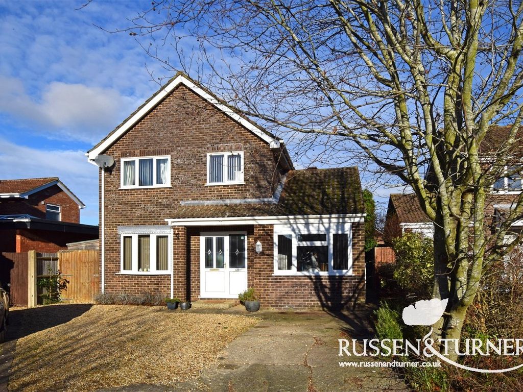 3 bed detached house for sale in St. Grove, South Wootton, King